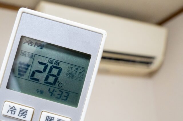新社会人　一人暮らし　節約　エアコンの温度設定術